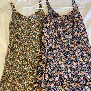 Set of 2 Women’s Large Old Navy Floral Dresses
